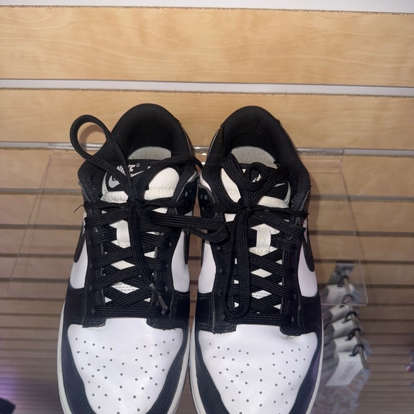 Nike Dunk Low Women's Shoes Black and White - Picture 5 of 7